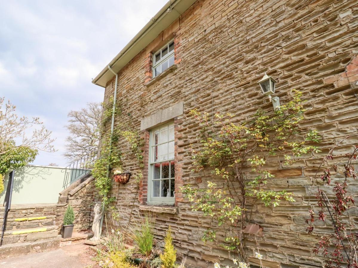 The Stable Apartment Lydney Luaran gambar