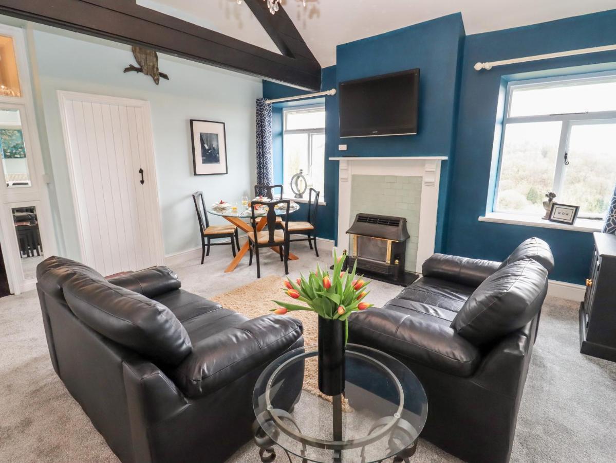 The Stable Apartment Lydney Luaran gambar