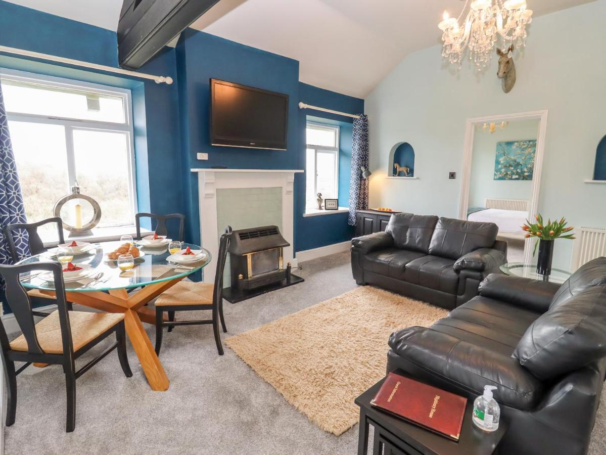 The Stable Apartment Lydney Luaran gambar