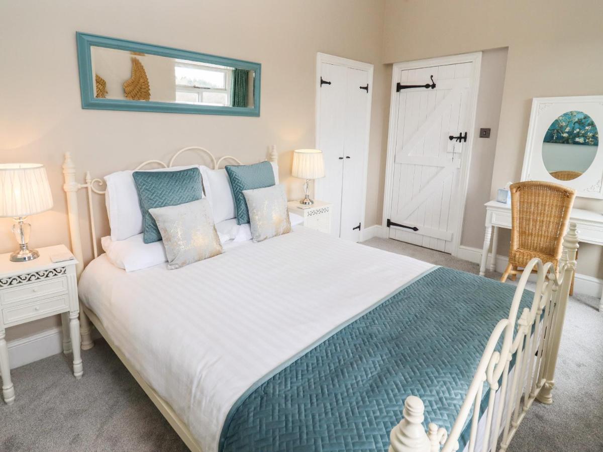 The Stable Apartment Lydney Luaran gambar