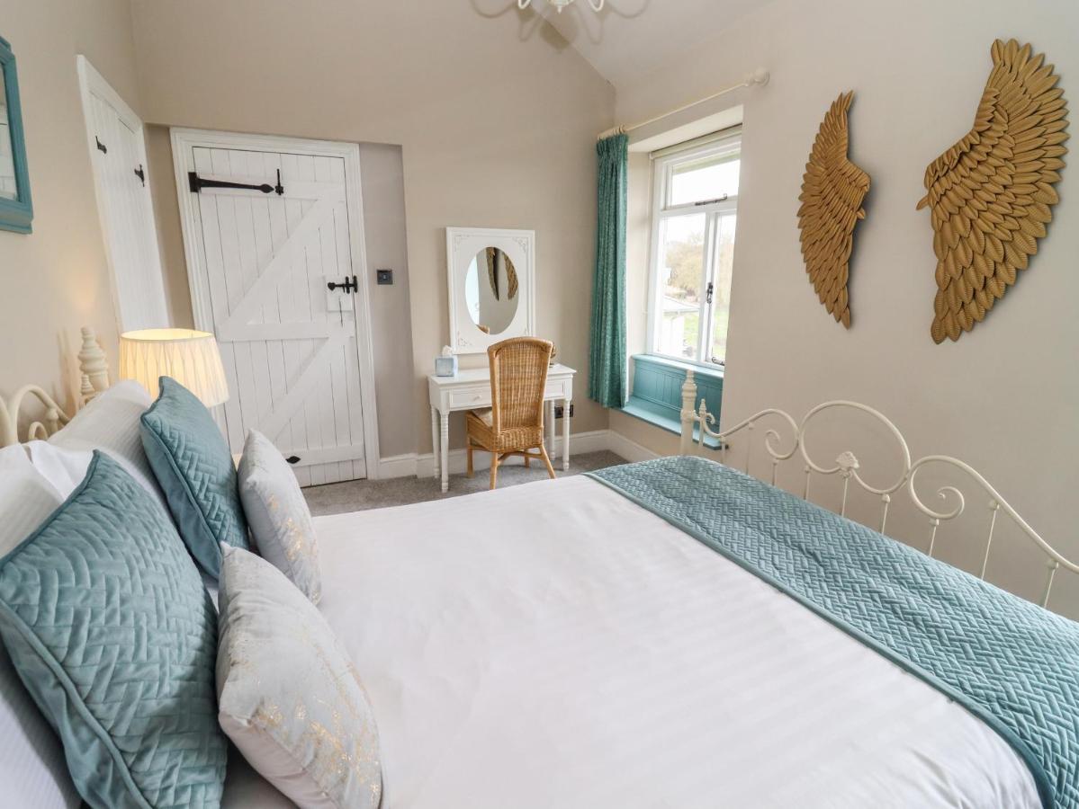 The Stable Apartment Lydney Luaran gambar