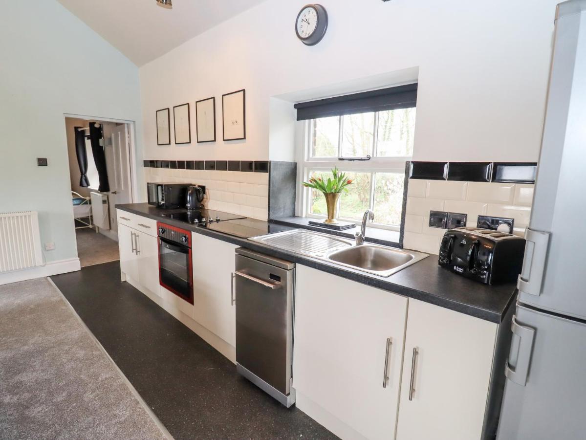 The Stable Apartment Lydney Luaran gambar