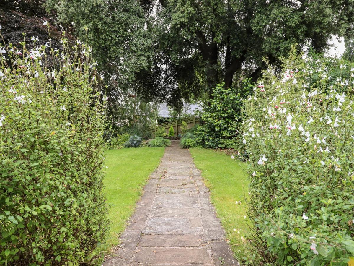 The Stable Apartment Lydney Luaran gambar